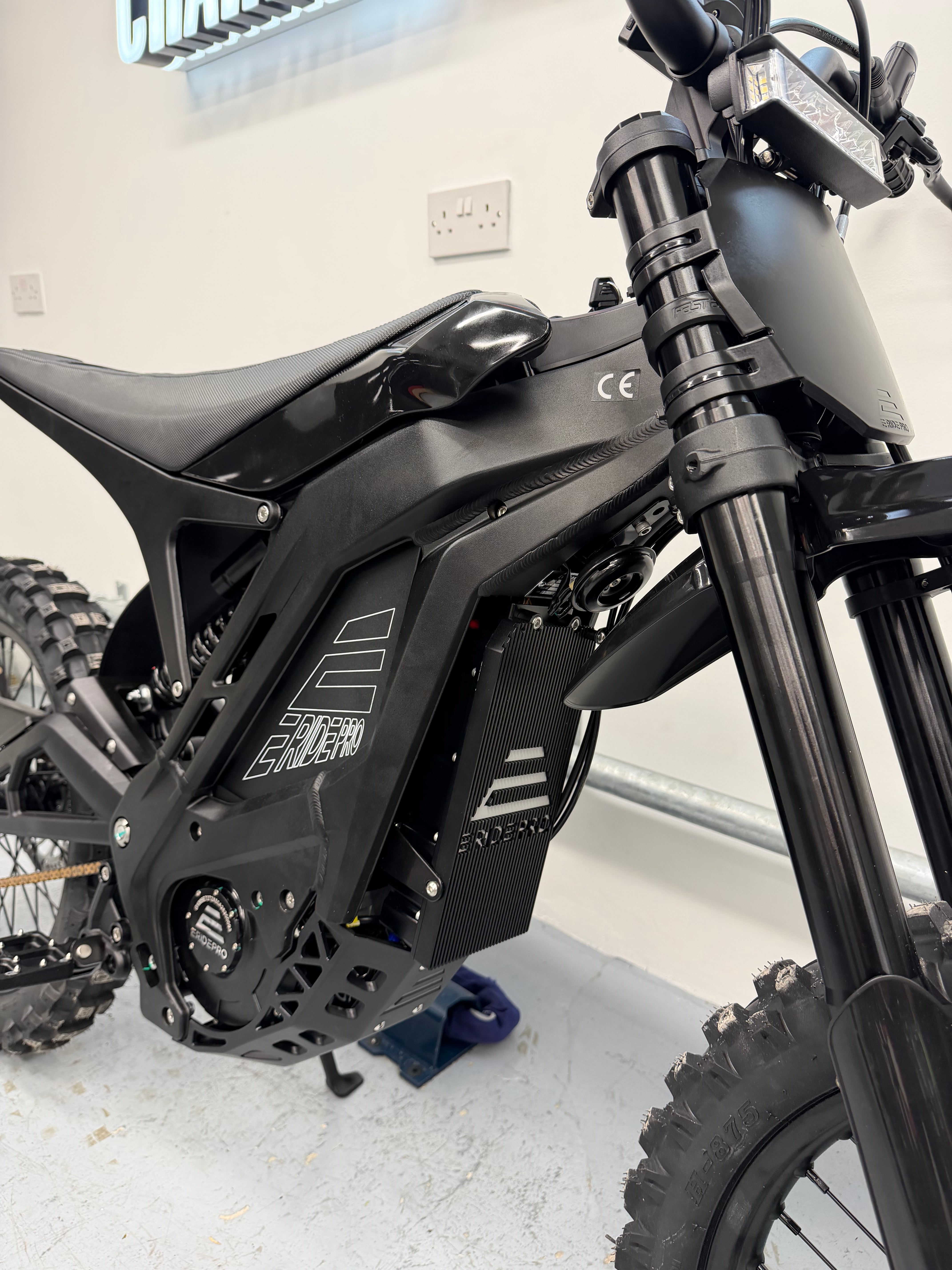 *LONG SEAT* ERIDE PRO - SR - LONG SEAT - 25Kw - 2026 *NEW*