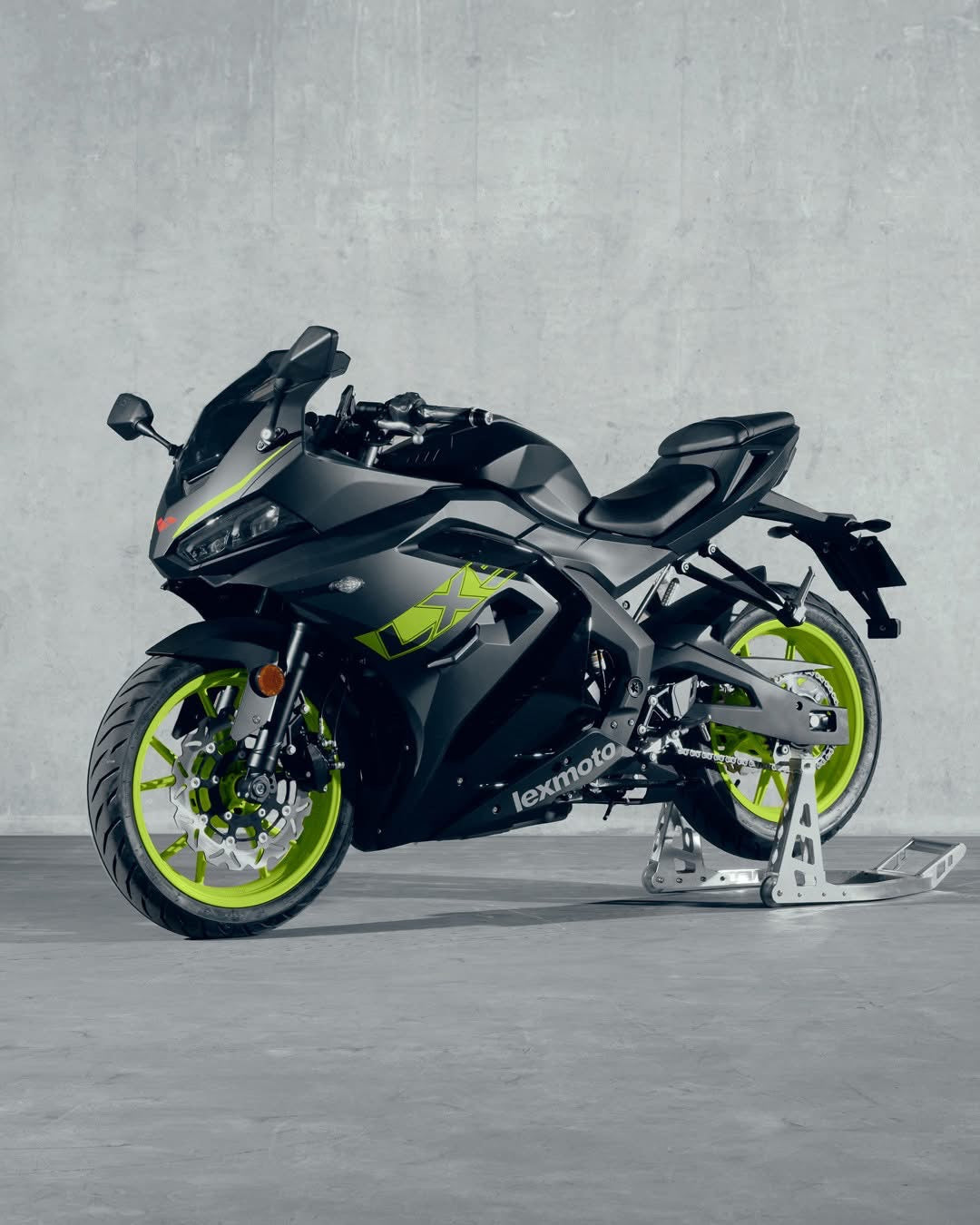 Lexmoto LXS 125 E55 UK | Finance from £1 Deposit | Fast UK Delivery