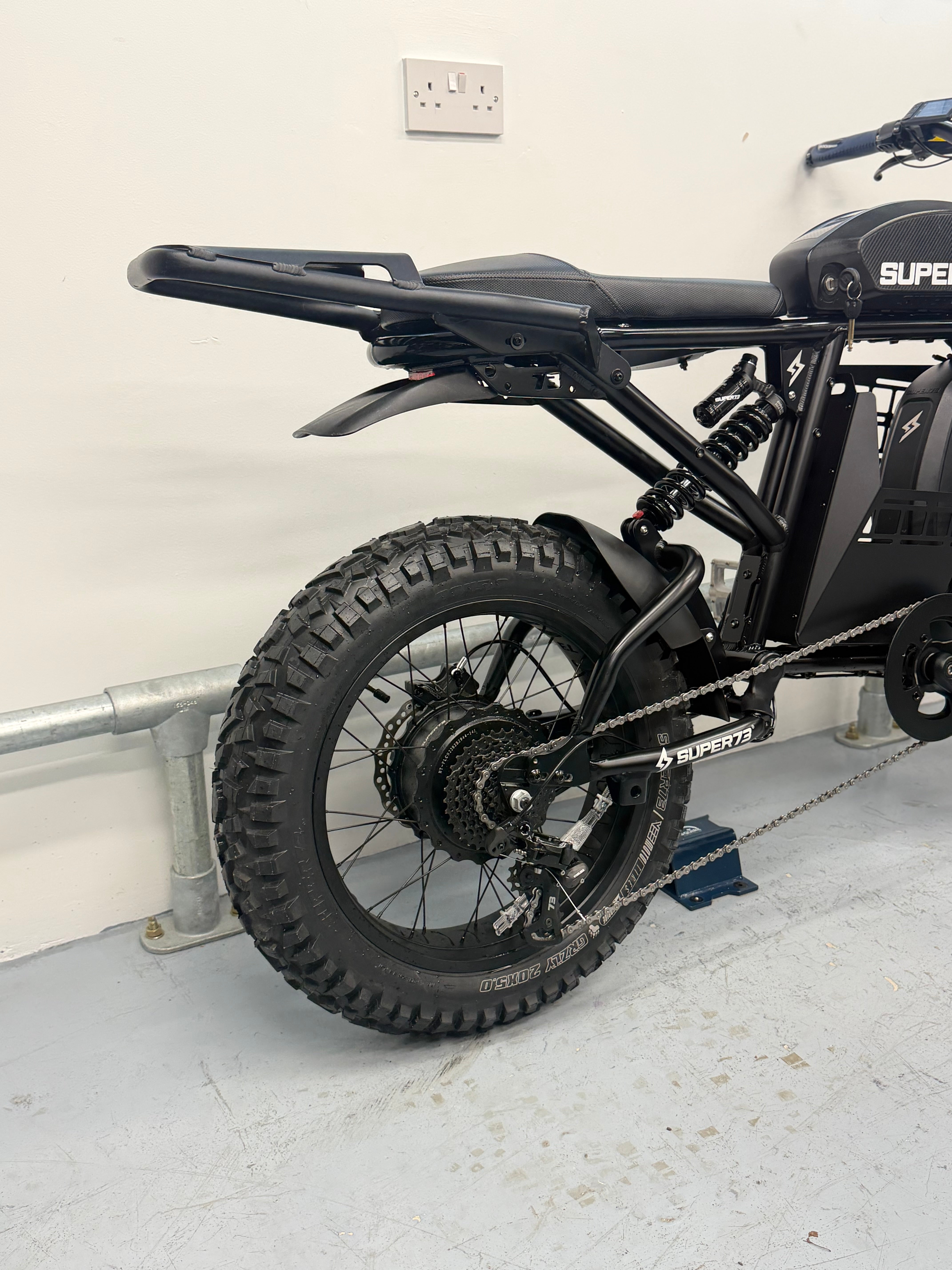 USED - SUPER73-RX BROOKLYN (HIGHLY MODIFIED)