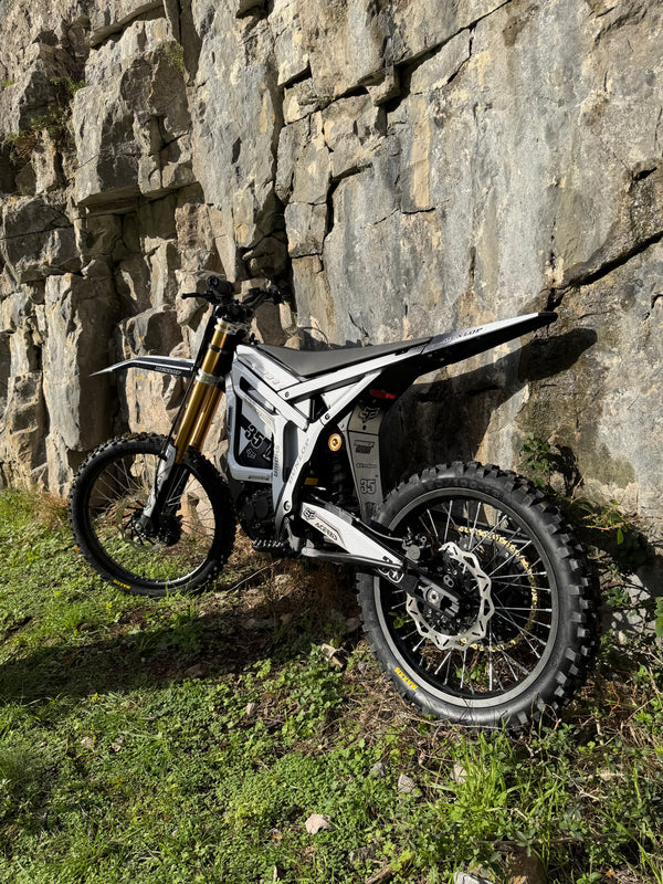 FREE KOMODO GRAPHICS - WORTH £220 - BY ORANGE JUICE CUSTOMS