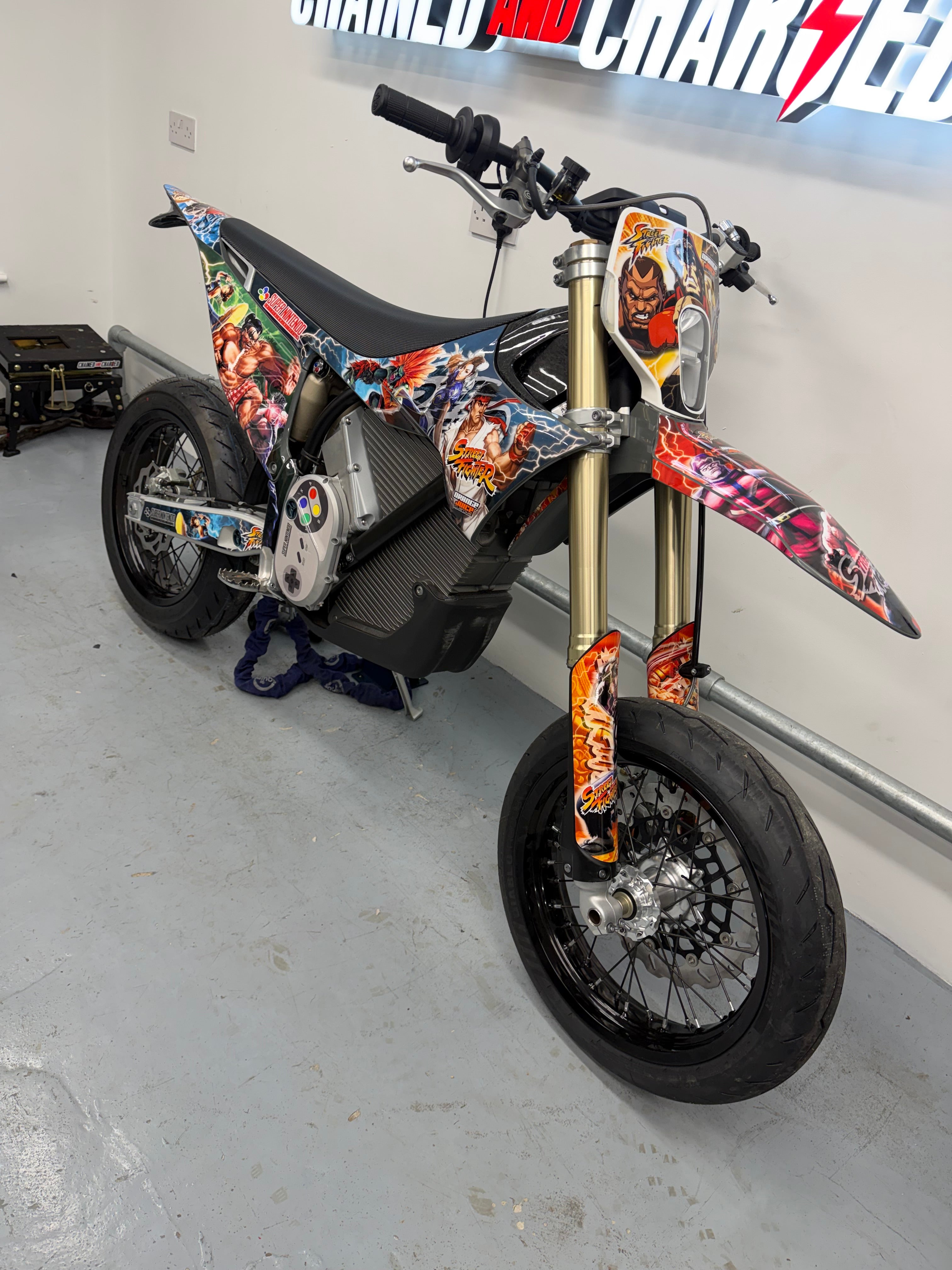 CUSTOM - STARK VARG SM 80HP - SUPER MOTO
